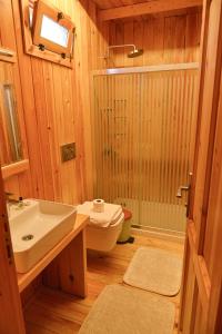 Koupelna v ubytování Tolay Hotel