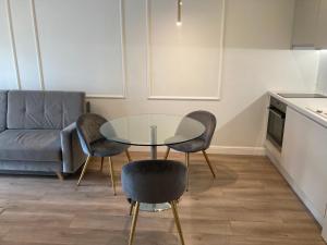 Kuchyň nebo kuchyňský kout v ubytování Platinum Towers Hotel Apartments