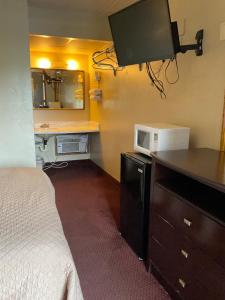 Imagen de la galería de Embassy motel, en Franklin