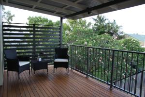 A balcony or terrace at Victoria Street Apartments