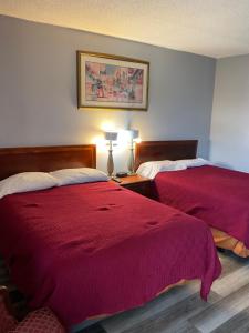 Imagen de la galería de Embassy motel, en Franklin