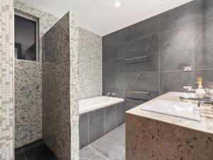 Bagno di Ultimate Beachfront Escape with Pool