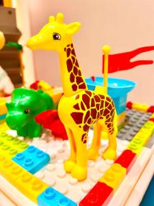 Foto Nusajayas asuva majutusasutuse Legoland - HappyWonder Suite for Family ,Cozy, Wifi with Nice Garden Pool View! galeriist