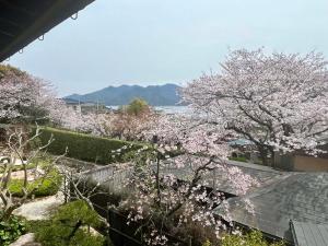 Landskap semula jadi dekat dengan ryokan