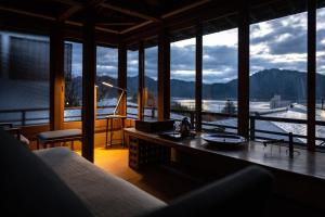 Landskap semula jadi dekat dengan ryokan
