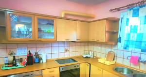 Kuchyň nebo kuchyňský kout v ubytování Kounis Villa
