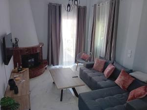 Gallery image of Spacious maisonette 200m from the sea private in Mitikas