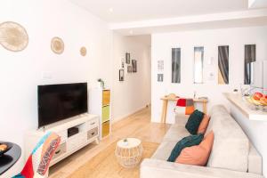 Et tv og/eller underholdning på C11 - 1 BDR Rue Meynadier 5min Palais Festivals & Sea - AC