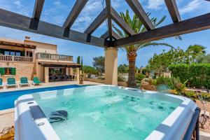 The swimming pool at or close to Can Talaia by dracmallorca