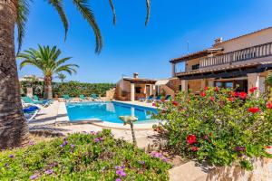 The swimming pool at or close to Can Talaia by dracmallorca Még 37 kép