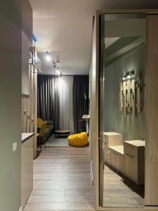 Postel nebo postele na pokoji v ubytování New Gudauri Apartment NEO 223