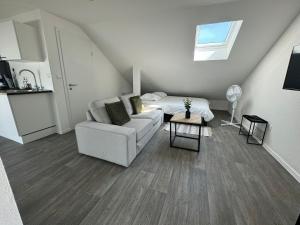 Kuchyň nebo kuchyňský kout v ubytování Studio eucalyptus charmant élégant et fonctionnel Centre ville