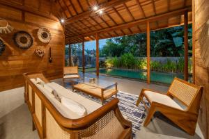 Πισίνα στο ή κοντά στο Kayu Retreat - Traditional luxe in calm area of Ubud