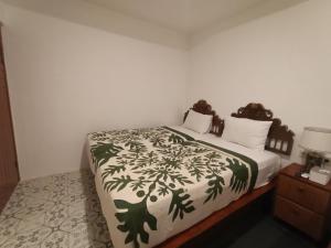 Postel nebo postele na pokoji v ubytování Attara Inn Senggigi