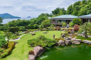 Landskap semula jadi dekat dengan ryokan