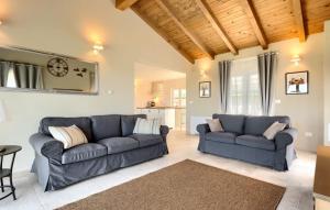 Beautiful Casa Garden Contesses in Momjan的休息区