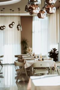 Posezení v ubytování Naos Luxury Hotel