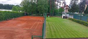 Attività di tennis o squash presso la casa vacanze o nelle vicinanze