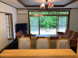Seating area sa 安曇野市穂高温泉郷Vila湯仙望