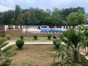 Swimmingpoolen hos eller tæt på Beach Apartment