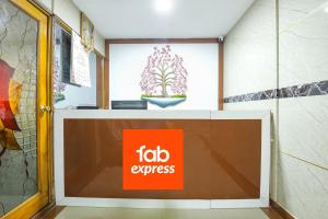 Certifikát, hodnocení, plakát nebo jiný dokument vystavený v ubytování FabExpress Le Royal Inn