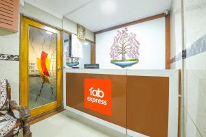 Certifikát, hodnocení, plakát nebo jiný dokument vystavený v ubytování FabExpress Le Royal Inn