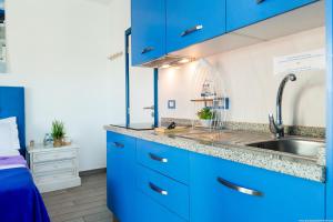 Riva Eco Guest House的厨房或小厨房