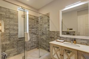 Koupelna v ubytování Villa Jaanzu - 3BHK with Private Pool in Saligao