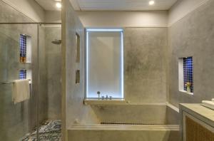 Koupelna v ubytování Villa Jaanzu - 3BHK with Private Pool in Saligao
