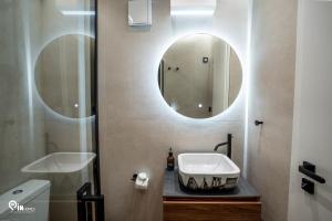 Bagno di Phevos & Athena Luxury Suite With View In Nea Makri