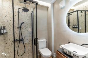 Bagno di Phevos & Athena Luxury Suite With View In Nea Makri