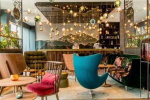 Posedenie v ubytovaní Motel One Salzburg-Süd