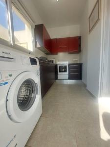 Kuchyň nebo kuchyňský kout v ubytování Central 1 bedroom lux apartment