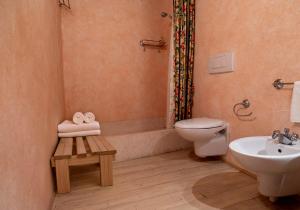 Foto dalla galleria di Tuscan Tempo Cozy Medieval Apt in Chianti a Barberino di Val dʼElsa