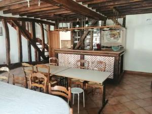 Kuchyň nebo kuchyňský kout v ubytování Grande maison de vacances