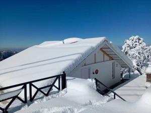 Billede fra billedgalleriet på Rose Studio Cottage at Mashobra's PrivateHeritage i Mashobra