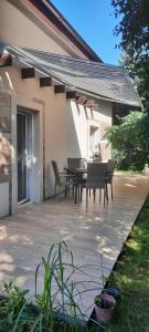 Fotografia z galérie ubytovania Nowy apartament z patio v destinácii Lubiatowo