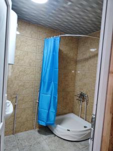 Vannituba majutusasutuses guest house udziro