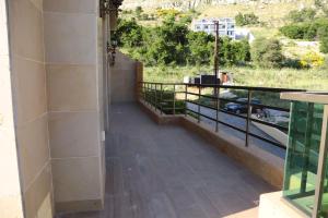 Балкон або тераса в Hilltop Faraya Suites +1 фото