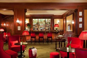 Гостиная зона в Hôtel Barrière Le Royal Deauville