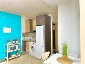 Kuchyňa alebo kuchynka v ubytovaní Apartamento El Dorado cerca del mar