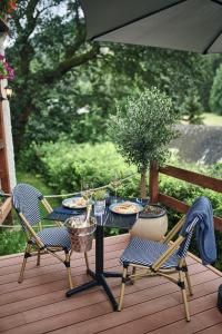Vonkajšia záhrada v ubytovaní Pension & Restaurant Krakonoš