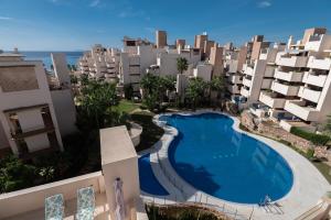 Bazén v ubytovaní Bahía Boutique Apartments alebo v jeho blízkosti