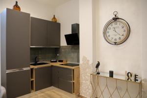 Η κουζίνα ή μικρή κουζίνα στο Luxury Regina 14 +36 φωτογραφίες