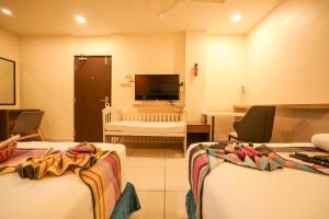 Μια τηλεόραση ή/και κέντρο ψυχαγωγίας στο Hotel White Fields Hitec City, Hyderabad