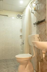 Koupelna v ubytování Hotel White Fields Hitec City, Hyderabad