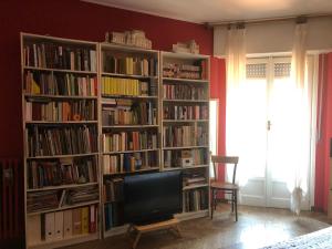A biblioteca desta casa de hóspedes