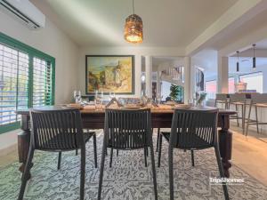 Galería fotográfica de Casa Serendity Beautiful 4Br 4Ba home one block from Malecon en La Paz