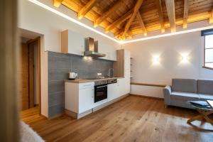 Kuchyňa alebo kuchynka v ubytovaní Der Lammhof - Appartements Kaswurm