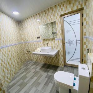 Koupelna v ubytování Noya inn fuvamulah